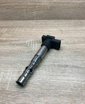 Volkswagen Polo High voltage ignition coil 03D905115F 12452ESM