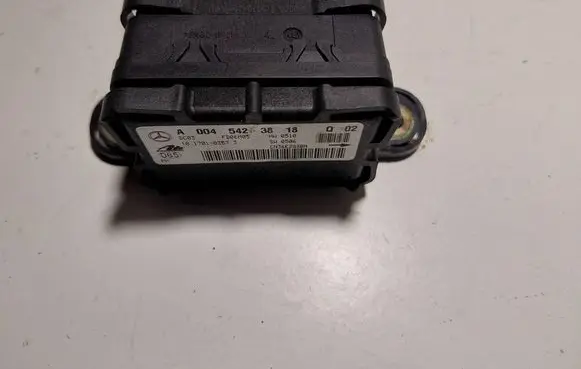 Mercedes-Benz ML W163 ESP acceleration yaw rate sensor A0045423818 CN36E28S0N 10170103573