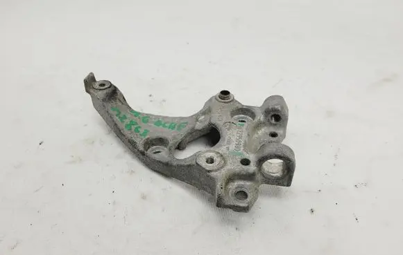 Peugeot 3008 II Pneumatic air compressor holding bracket 9672950980