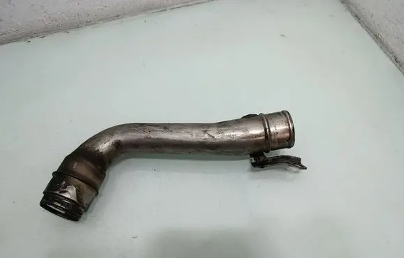 Intercooler hose/pipe