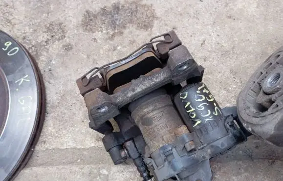 Volvo XC90 Rear brake caliper 31471268