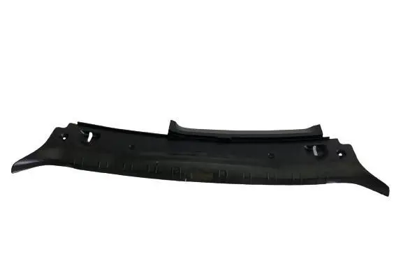 BMW 7 E65 E66 Trunk/boot sill cover protection 8223560
