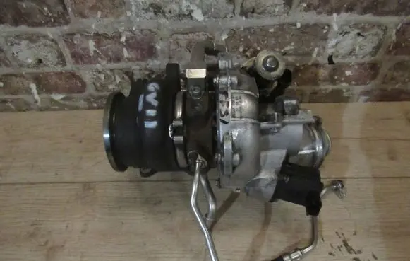 Volkswagen Golf VII Supercharger 06K145874P