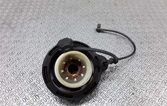 Hyundai Santa Fe Fuel tank filler cap 