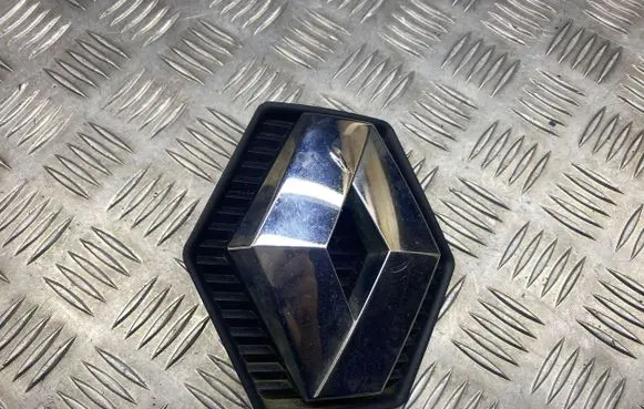 Renault Espace - Grand espace IV Manufacturer badge logo/emblem N8063