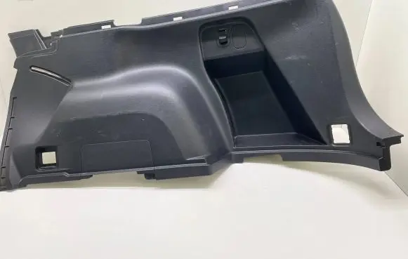 Trunk/boot lower side trim panel