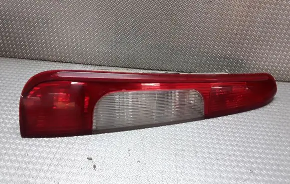 Ford Focus C-MAX Rear/tail lights 3M5113N411AA