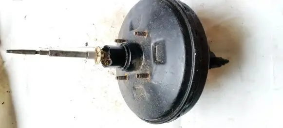 Ford Escort Brake booster
