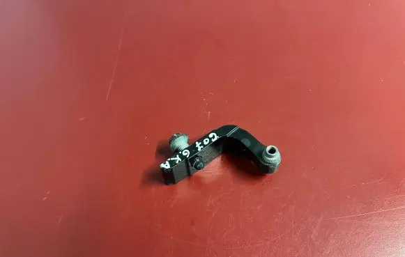 BMW X7 G07 Rear door lower hinge