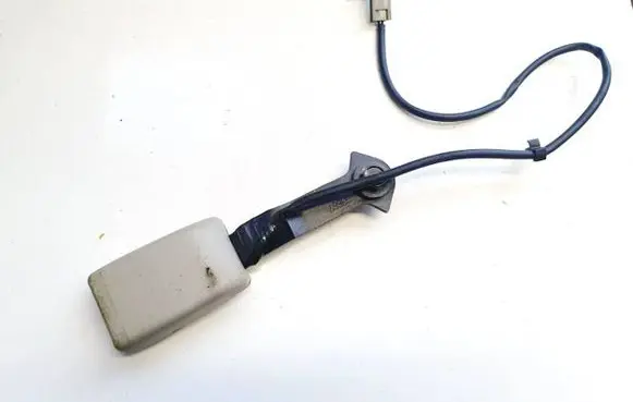 Mazda CX-7 Front seatbelt buckle g3667 080306al
