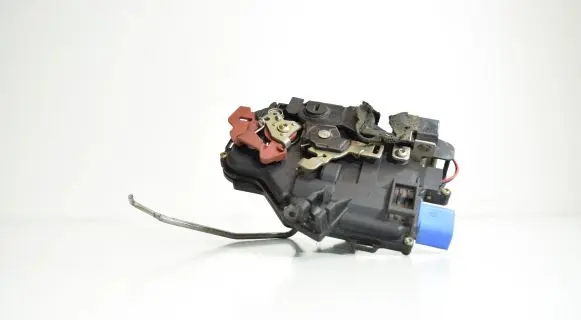 Audi A8 S8 D3 4E Rear door lock 4E0839016