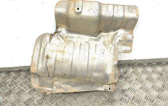 KIA Sorento Exhaust heat shield