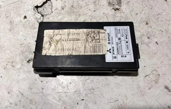 Mitsubishi Colt Fuse module 8637A020 5WK45103A