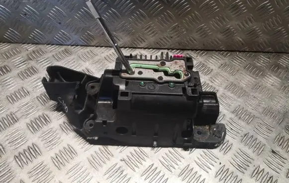 Chrysler 300 - 300C Gear selector 04779394AH