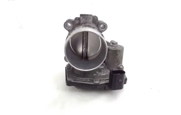 Ford Kuga II Throttle valve DS7G9F991BB