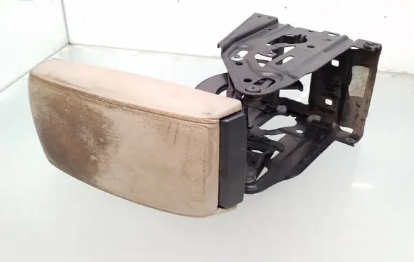 Skoda Octavia Mk2 (1Z) Armrest 1z0864207 1057552
