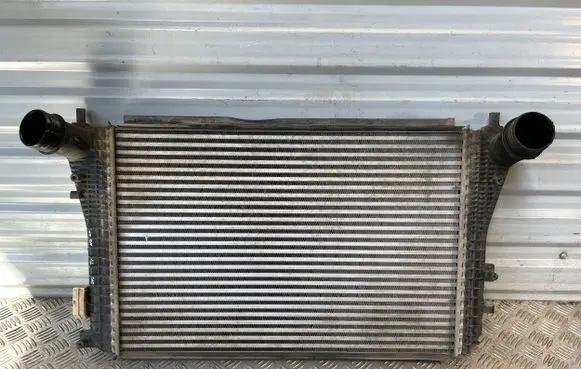 Volkswagen Caddy Intercooler radiator