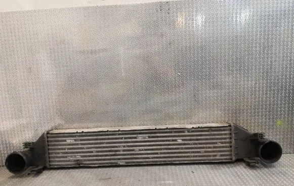 Mercedes-Benz C W203 Intercooler radiator 2035000600 A2035000600