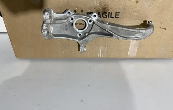 Tesla Model 3 Front wheel hub 104431100E