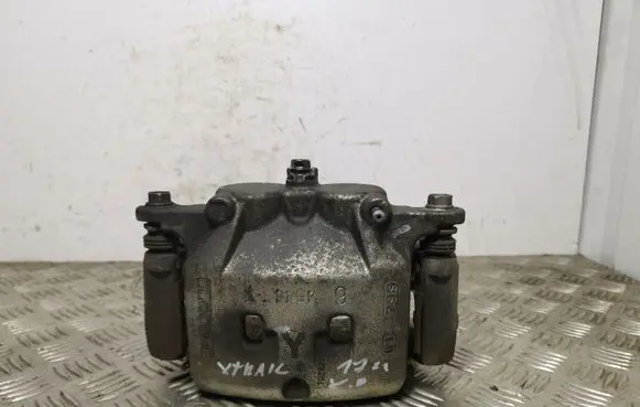 Nissan X-Trail T32 Front brake caliper