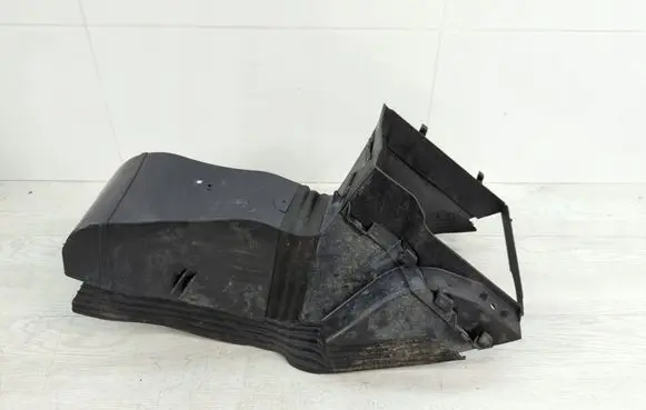 Citroen C4 II Picasso Intercooler air channel guide 9676144377