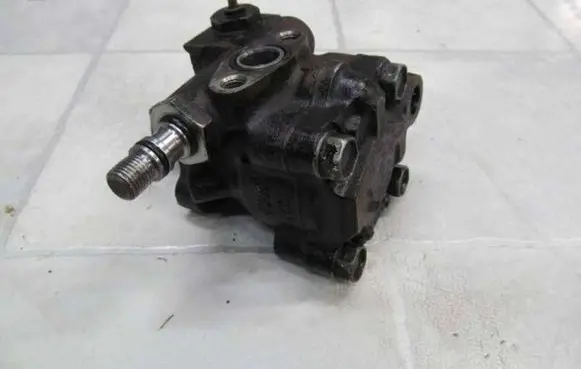 Hyundai Sonata Power steering pump 57110-24000 7864