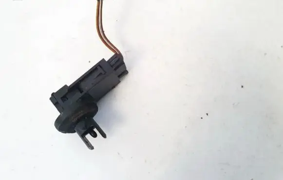 Volkswagen PASSAT B5.5 Interior temperature sensor 1h0907543a