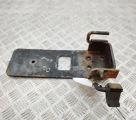 Lexus GS 250 350 300H 450H Muffler mount bracket/holder