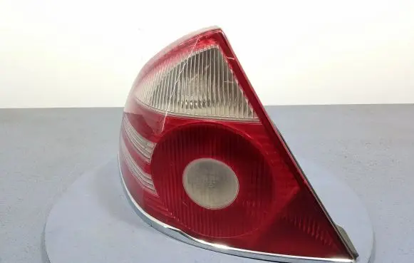 Ford Mondeo Mk III Rear/tail lights 9EL171.558