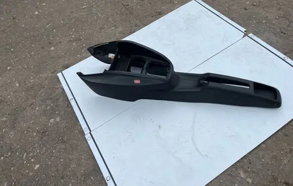 Audi A1 Center console 8X0863240C