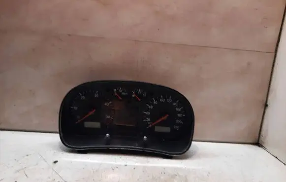 Volkswagen Golf IV Speedometer (instrument cluster) 1J0919860B 110008773003