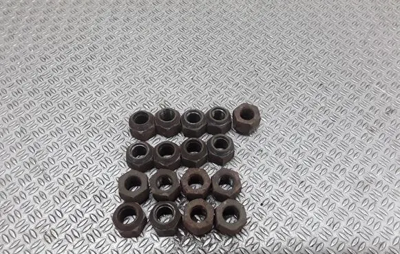 Subaru B9 Tribeca Nuts/bolts 