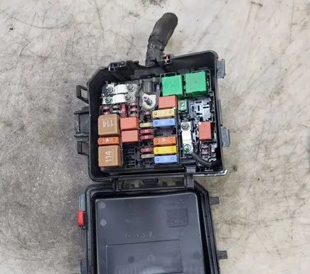 Peugeot 2008 II Fuse box set 9824510780 9826717980