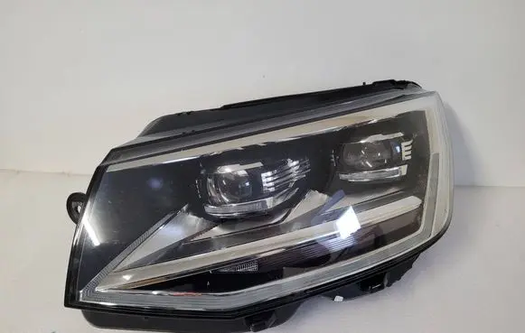 Volkswagen Transporter - Caravelle T6 Headlight/headlamp 7E1941035