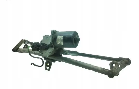 Front wiper linkage and motor