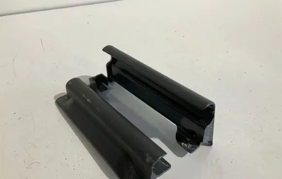 Mercedes-Benz E W211 Sliding door rail trim 2119190720