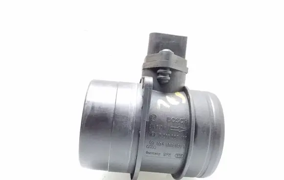 Volkswagen Touareg I Mass air flow meter 0281002461 074906461B