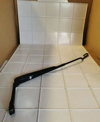 Audi A3 S3 8L Front wiper blade arm 1J1955409