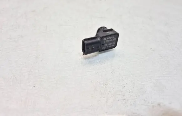 Nissan Rogue Air pressure sensor 0265005329