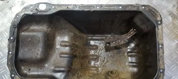 Oil sump