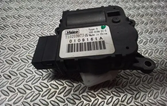 Renault Trafic III (X82) Air flap motor/actuator T1020397J