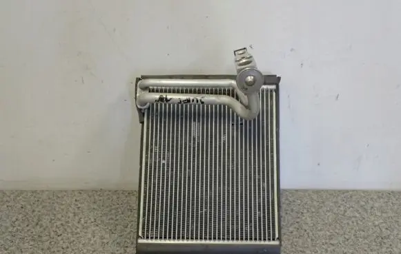 Suzuki Swift II Air conditioning (A/C) radiator (interior) 
