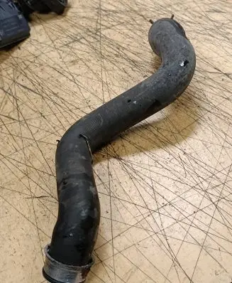 Mercedes-Benz ML W164 Engine coolant pipe/hose A1645014782