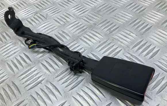 Volkswagen Golf Plus Front seatbelt buckle 1K4857756T 1J0973119