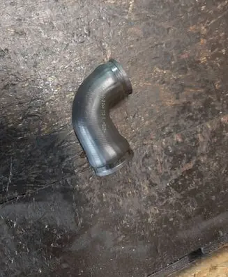 BMW 5 E39 Intercooler hose/pipe 2246713 11612246713