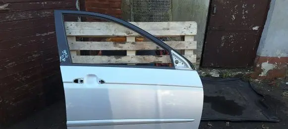 KIA Cerato Front door