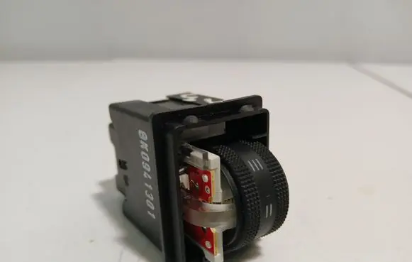 Audi A5 8T 8F Headlight level height control switch 8K0941301