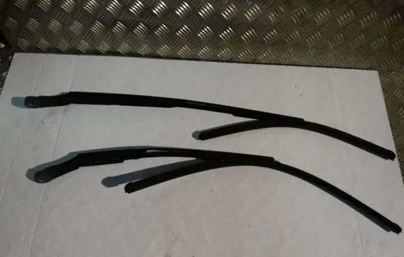 Audi A8 S8 D5 Windshield/front glass wiper blade 