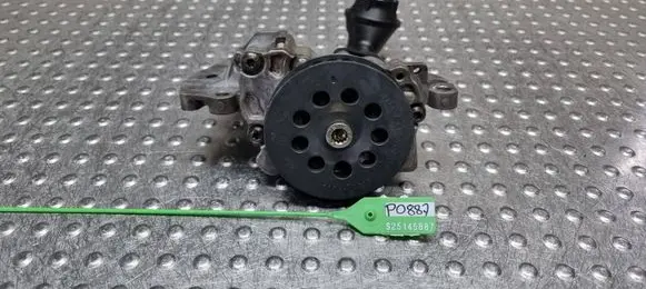 Volkswagen Golf VIII Oil pump S25145887 05L115103F