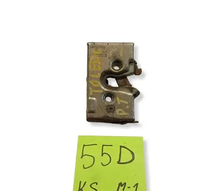 Seat Toledo I (1L) Rear door lock 1L0839016